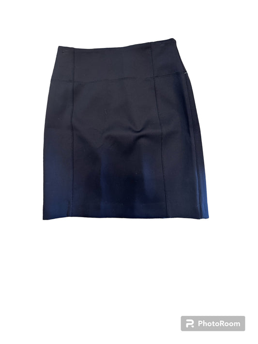 Athletic Skirt By Lululemon  Size: 6